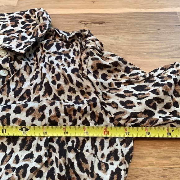 J. Crew The Perfect Shirt Long Sleeve Button Down Leopard Print Women’s XS - Picture 10 of 13